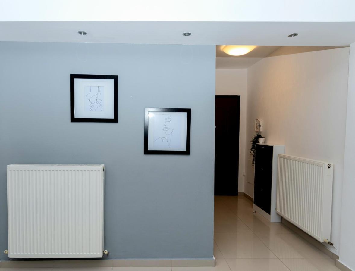 Mistral Luxury Living Aparthotel Nea Peramos  Exterior photo